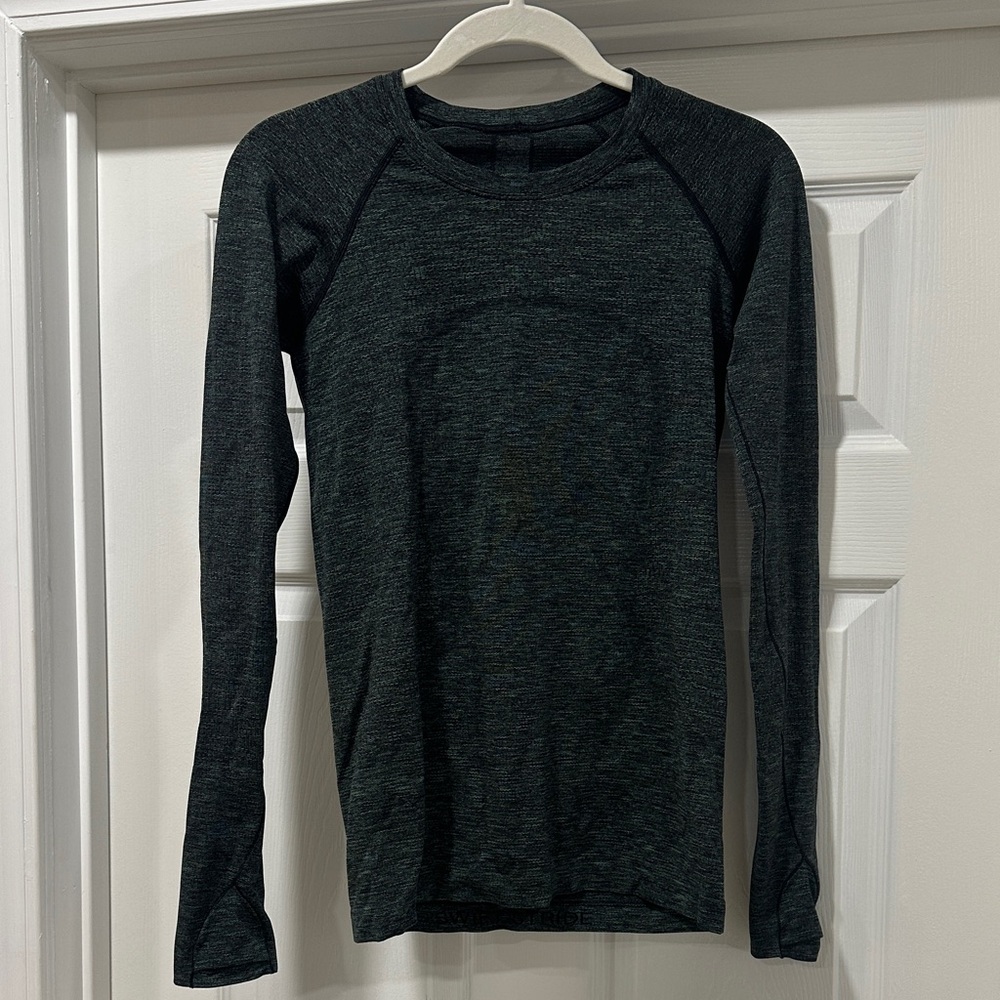 Lululemon Swiftly Tech - dark space green